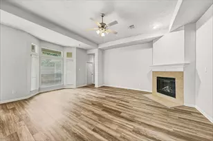37 San Simeon Dr, Manvel, TX 77578 - Photo 4