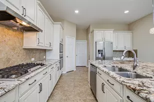 20014 Paloma Bay Ct, Cypress, TX 77433 - Photo 16