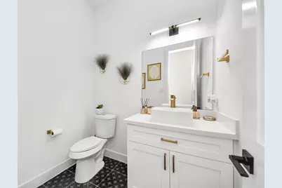 830 E 40th Street, Houston, TX 77022 - Photo 28