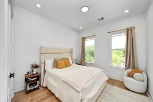830 E 40th St, Houston, TX 77022 - Photo 30
