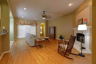 2142 Robinwood Dr, Deer Park, TX 77536 - Photo 10