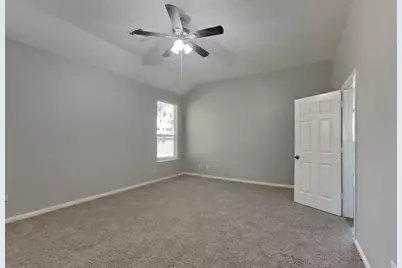 19119 Sprintwood Court, Humble, TX 77346 - Photo 6