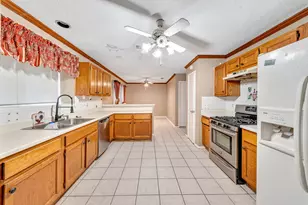 11310 Brass Hammer Ct, Houston, TX 77065 - Photo 4