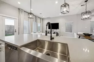 11324 Stonework Grove Ln, Houston, TX 77076 - Photo 10