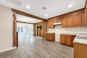 304 Stimson Ave, Baytown, TX 77520 - Photo 10