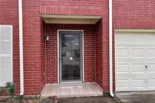 2211 Ruffian Ln, Stafford, TX 77477 - Photo 4