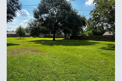 416 Azalea Drive, Baytown, TX 77520 - Photo 24