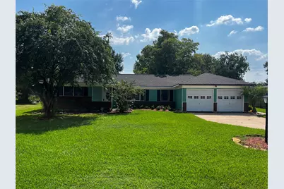 416 Azalea Drive, Baytown, TX 77520 - Photo 2