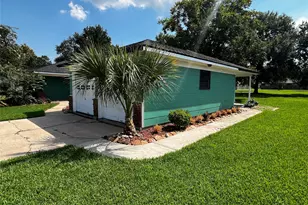 416 Azalea Dr, Baytown, TX 77520 - Photo 16