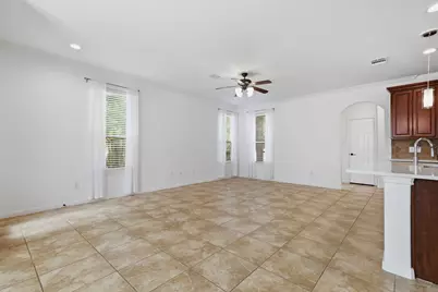 3 Avenswood Place, The Woodlands, TX 77382 - Photo 6