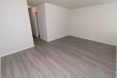 5535 Plantation Forest Drive, Katy, TX 77449 - Photo 8