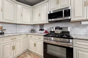 3715 Ave O 1/2, Galveston, TX 77550 - Photo 10