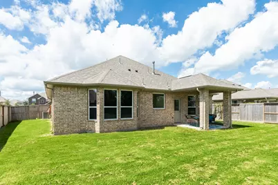 203 Bentwater Lane, Clute, TX 77531 - Photo 30
