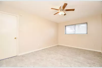 5810 Fontenelle Drive, Houston, TX 77035 - Photo 18