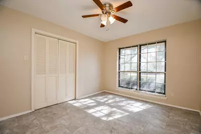 5810 Fontenelle Drive, Houston, TX 77035 - Photo 4