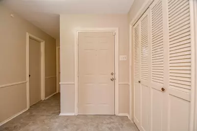 5810 Fontenelle Drive, Houston, TX 77035 - Photo 2