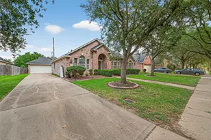 718 Silver Creek Cir, Richmond, TX 77406 - Photo 2