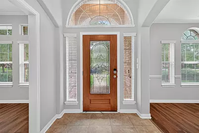 718 Silver Creek Circle, Richmond, TX 77406 - Photo 4