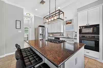 718 Silver Creek Circle, Richmond, TX 77406 - Photo 14