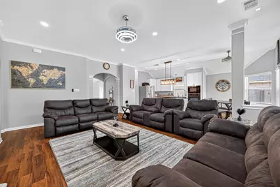 718 Silver Creek Circle, Richmond, TX 77406 - Photo 10