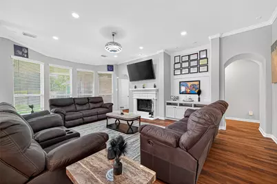 718 Silver Creek Circle, Richmond, TX 77406 - Photo 8