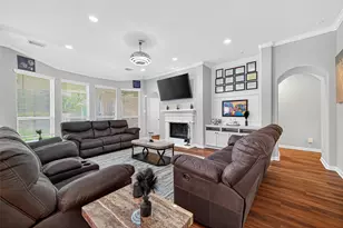 718 Silver Creek Cir, Richmond, TX 77406 - Photo 8