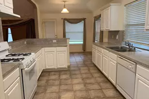 12918 Stratford Mill Ln, Sugar Land, TX 77498 - Photo 8