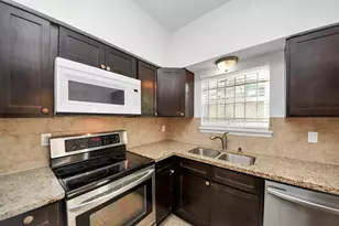 12500 Brookglade Cir, Houston, TX 77099 - Photo 16