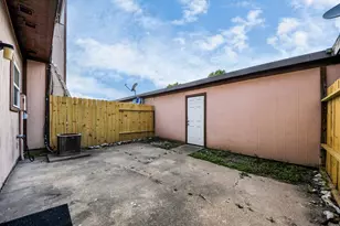 12500 Brookglade Cir, Houston, TX 77099 - Photo 30