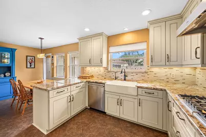 3110 Lynbrook Court, Sugar Land, TX 77478 - Photo 14