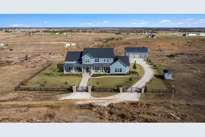 422 County Road 451, Coupland, TX 78615 - Photo 2