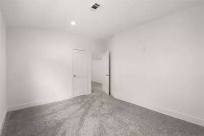 1216 S Hill Street, Alvin, TX 77511 - Photo 18