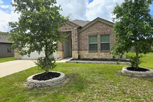 519 Kickapoo Dr, Anahuac, TX 77514 - Photo 1