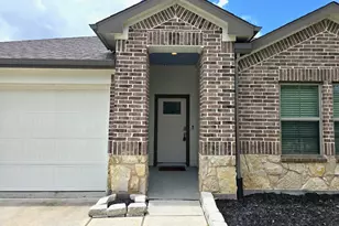 519 Kickapoo Dr, Anahuac, TX 77514 - Photo 2