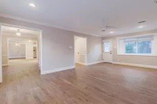 15203 Camelback Ct, Houston, TX 77079 - Photo 14