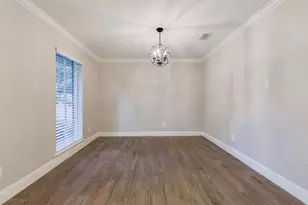 15203 Camelback Ct, Houston, TX 77079 - Photo 10