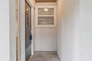5518 Bretshire Dr, Houston, TX 77016 - Photo 4