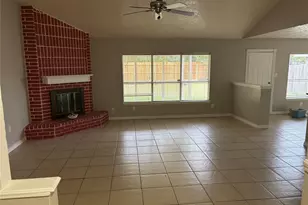 13015 Birch Grove Dr, Houston, TX 77099 - Photo 2