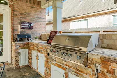 204 Arrowhead Drive, Lake Jackson, TX 77566 - Photo 6