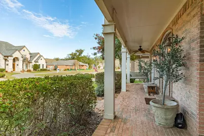 204 Arrowhead Drive, Lake Jackson, TX 77566 - Photo 36