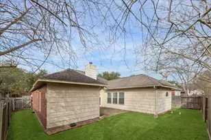 119 Lissa Ln, Sugar Land, TX 77479 - Photo 4