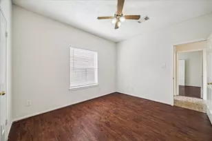 119 Lissa Ln, Sugar Land, TX 77479 - Photo 10