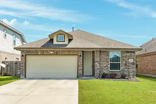 765 Rosewood Ln, Angleton, TX 77515 - Photo 1