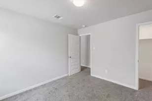 13009 Leisure Cove Dr, La Marque, TX 77568 - Photo 24