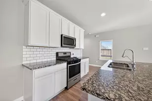 13009 Leisure Cove Dr, La Marque, TX 77568 - Photo 8