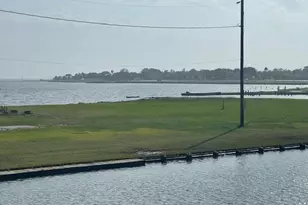 219 Bayshore Dr, Palacios, TX 77465 - Photo 14