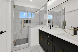 4404 Bond St, Houston, TX 77026 - Photo 6