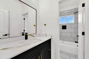 4404 Bond St, Houston, TX 77026 - Photo 12