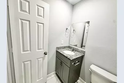 8215 Crestview Drive #B, Houston, TX 77028 - Photo 30