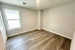 8215 Crestview Dr, Houston, TX 77028 - Photo 24